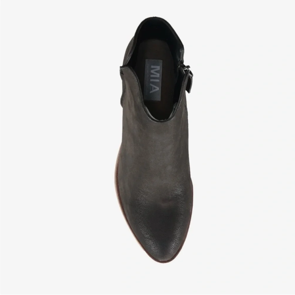 MIA Barby Bootie Black Brushed‎ Block Heel Ankle Boots Size 9